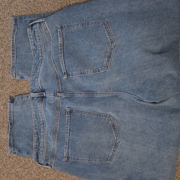 Old Navy High Rise Curvy OG Loose Fit - Picture 4 of 5